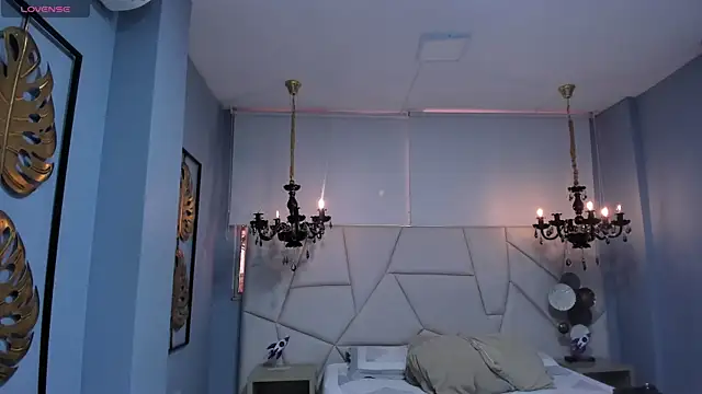 Aitana Hilton  online show from 09-20-25, 12:17