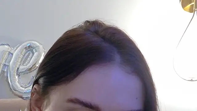 Snapshot of Lilliana_Moon chatting on 02-19-25, 02:55 Lilliana Moon online show from 02-19-25, 02:55