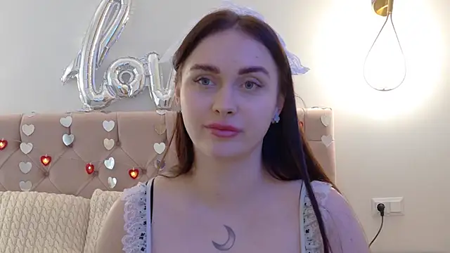 Snapshot of Lilliana_Moon chatting on 02-20-25, 12:57 Lilliana Moon online show from 02-20-25, 12:57