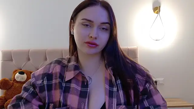 Snapshot of Lilliana_Moon chatting on 03-19-25, 08:55 Lilliana Moon online show from 03-19-25, 08:55