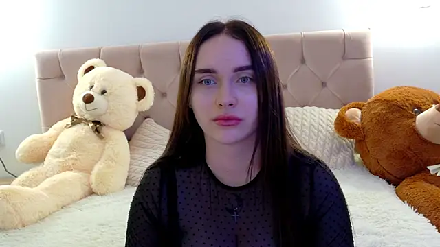 Snapshot of Lilliana_Moon chatting on 10-18-25, 06:58 Lilliana Moon online show from 10-18-25, 06:58