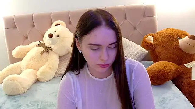 Snapshot of Lilliana_Moon chatting on 11-22-25, 10:25 Lilliana Moon online show from 11-22-25, 10:25