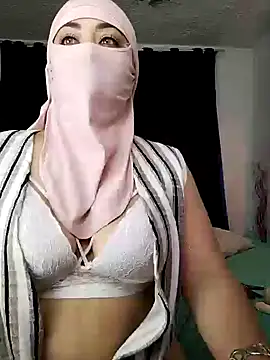 Snapshot of zahra_Jalid chatting on 01-22-25, 11:53 zahra Jalid online show from 01-22-25, 11:53