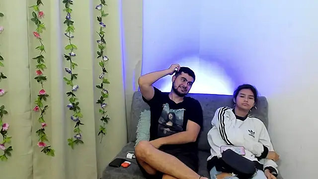 Snapshot of blueroom_party chatting on 02-01-25, 11:43 blueroom party online show from 02-01-25, 11:43