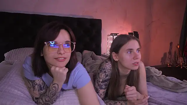 Snapshot of Bella_Alita chatting on 09-14-25, 08:35 Bella Alita online show from 09-14-25, 08:35