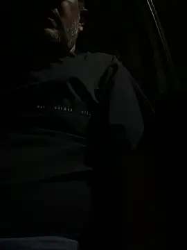 Snapshot of Inglphons chatting on 02-05-25, 03:45 Inglphons online show from 02-05-25, 03:45