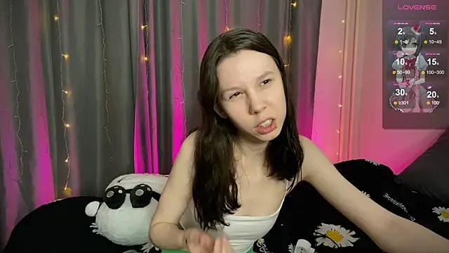 Snapshot of na_prikole_ chatting on 01-18-25, 12:35 na prikole online show from 01-18-25, 12:35