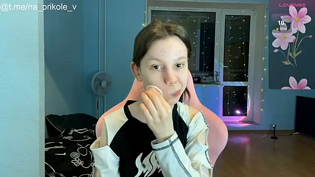 Snapshot of na_prikole_ chatting on 09-11-25, 07:14 na prikole online show from 09-11-25, 07:14