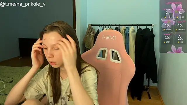 Snapshot of na_prikole_ chatting on 09-28-25, 07:08 na prikole online show from 09-28-25, 07:08