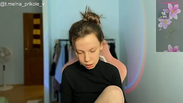 Snapshot of na_prikole_ chatting on 10-03-25, 07:11 na prikole online show from 10-03-25, 07:11