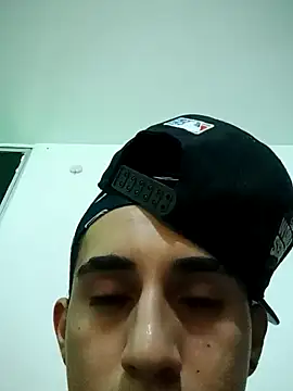 Latinos 2001 online show from 01-23-25, 08:24