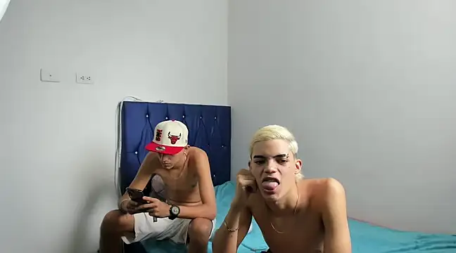 Latinos 2001 online show from 03-17-25, 03:40