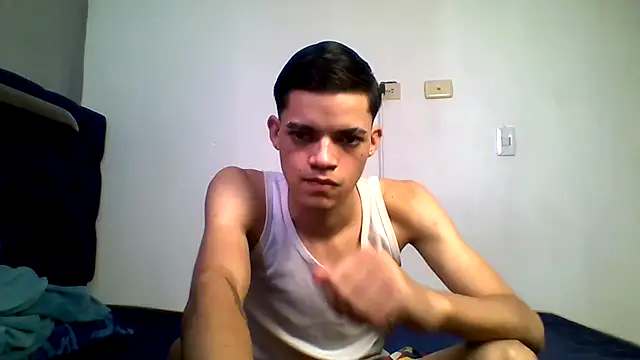 Latinos 2001 online show from 07-24-26, 01:31