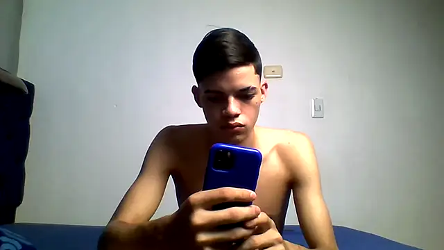 Latinos 2001 online show from 08-02-26, 12:47