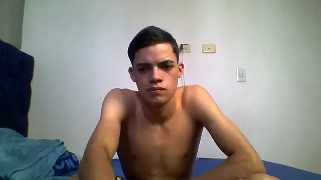 Latinos 2001 online show from 08-06-26, 07:27