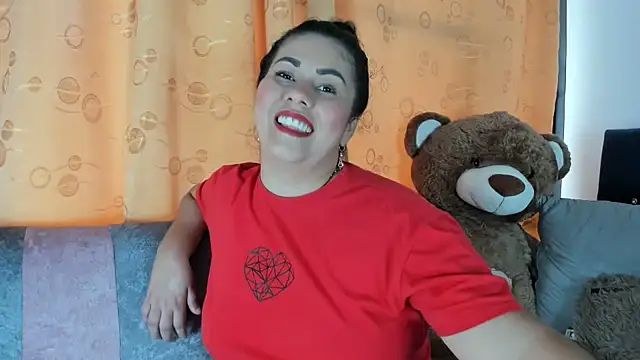 thamara226 online show from 01-14-26, 03:39