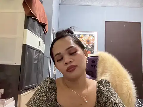 Snapshot of SophiaCourthaway chatting on 11-02-25, 03:58 SophiaCourthaway online show from 11-02-25, 03:58