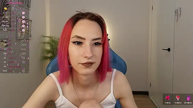 Snapshot of Kar1_na_ chatting on 01-21-25, 11:46 Kar1 na online show from 01-21-25, 11:46