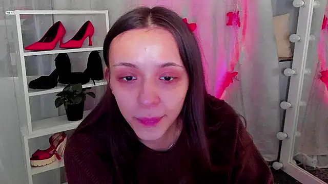 Snapshot of Sahara_Shields chatting on 01-19-25, 09:22 Sahara Shields online show from 01-19-25, 09:22