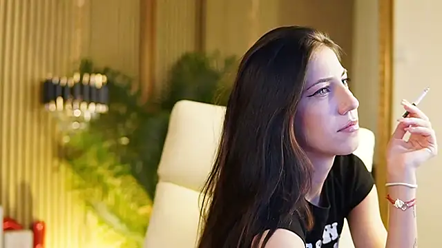 Snapshot of KeylaBlair chatting on 03-15-25, 07:31 KeylaBlair online show from 03-15-25, 07:31