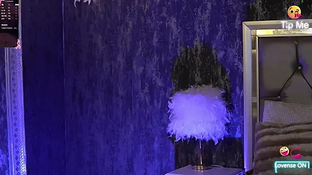 Snapshot of KeylaBlair chatting on 10-06-25, 05:54 KeylaBlair online show from 10-06-25, 05:54