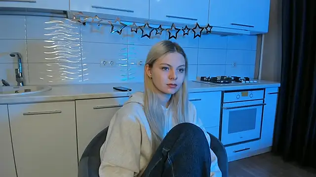 SynnoveEyre online show from 01-27-25, 02:46