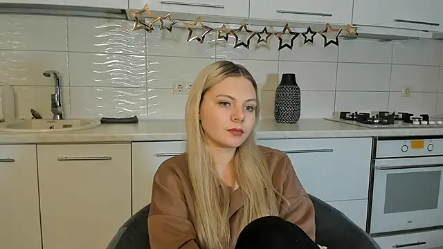 SynnoveEyre online show from 01-28-25, 11:49