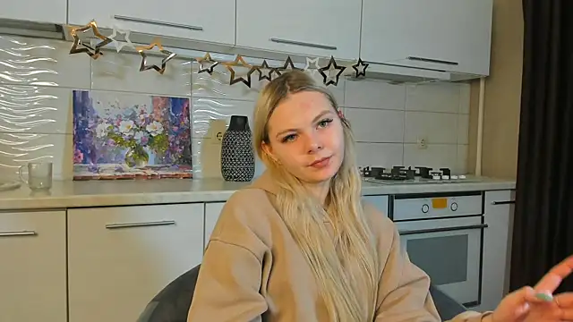 SynnoveEyre online show from 02-05-25, 02:16