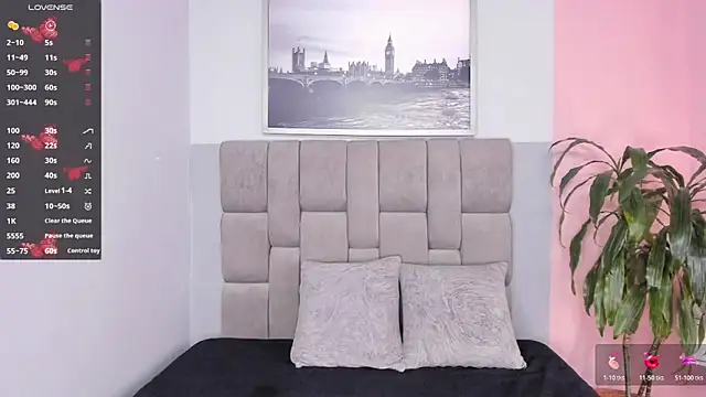 Snapshot of janna_lopez_ chatting on 11-22-25, 12:04 janna lopez online show from 11-22-25, 12:04