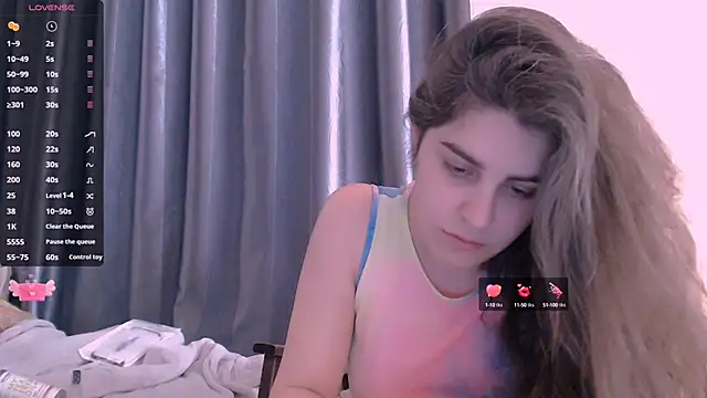 Snapshot of _Roselina_ chatting on 02-14-25, 10:59 Roselina online show from 02-14-25, 10:59