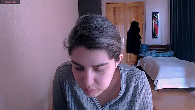 Snapshot of _Roselina_ chatting on 03-05-25, 09:16 Roselina online show from 03-05-25, 09:16