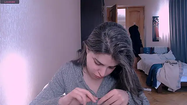 Snapshot of _Roselina_ chatting on 03-14-25, 06:10 Roselina online show from 03-14-25, 06:10