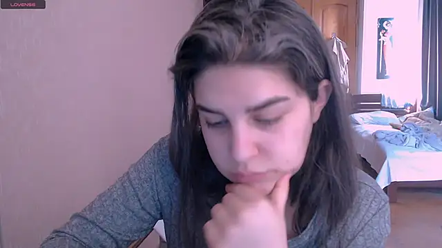 Snapshot of _Roselina_ chatting on 03-15-25, 06:36 Roselina online show from 03-15-25, 06:36