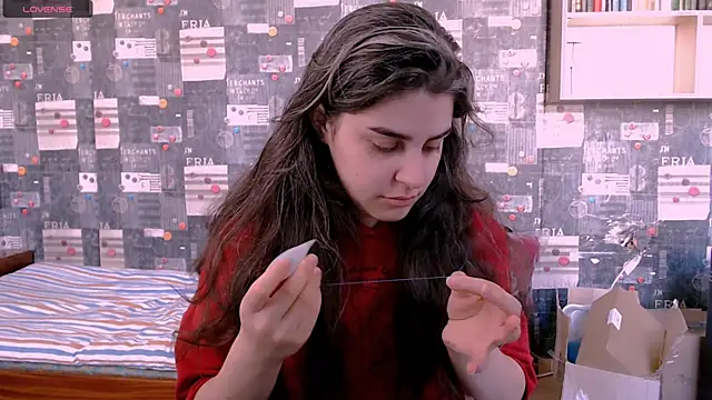 Snapshot of _Roselina_ chatting on 09-21-25, 09:44 Roselina online show from 09-21-25, 09:44