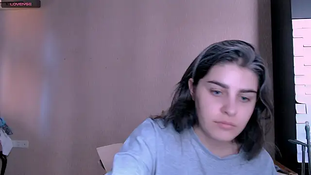 Snapshot of _Roselina_ chatting on 10-07-25, 10:34 Roselina online show from 10-07-25, 10:34