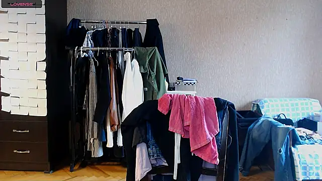  Roselina  online show from 04-04-26, 08:01