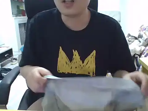 taiwanboybigtop1069 online show from 01-17-25, 04:04