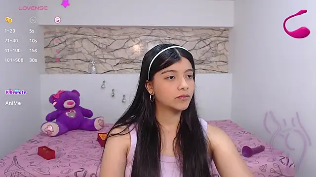 Snapshot of IslaBlaze chatting on 03-05-25, 05:29 IslaBlaze online show from 03-05-25, 05:29