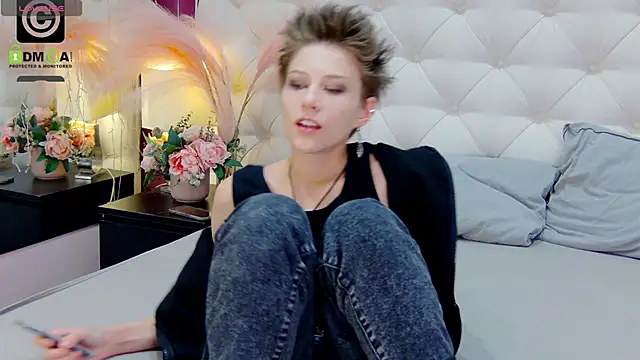 via mayer  online show from 02-04-25, 03:33