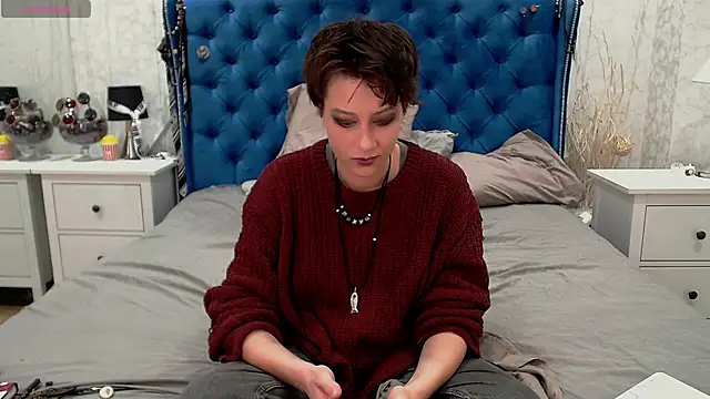 via mayer  online show from 01-19-26, 09:35