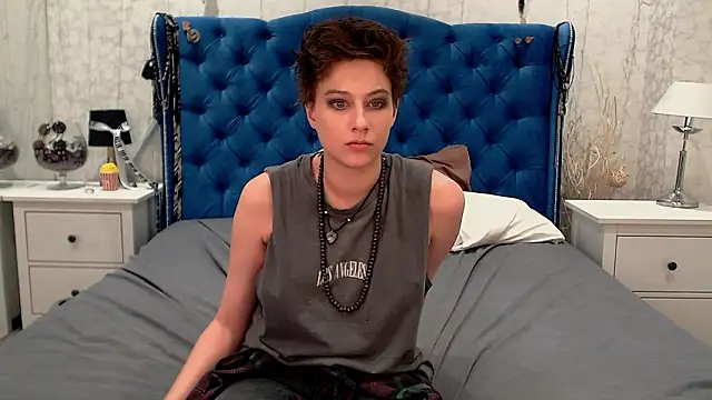 via mayer  online show from 02-26-26, 05:56