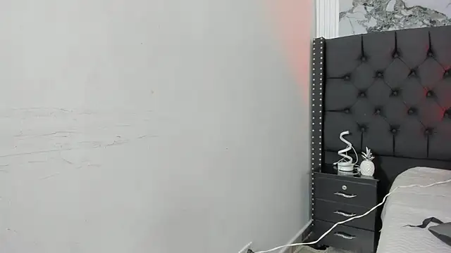 EthaanCox online show from 03-28-26, 08:52