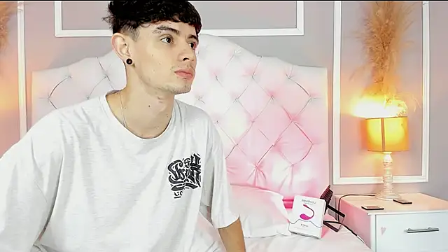 connor and angel online show from 02-05-25, 04:25