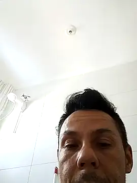 Santanacumxplod online show from 01-14-25, 07:32