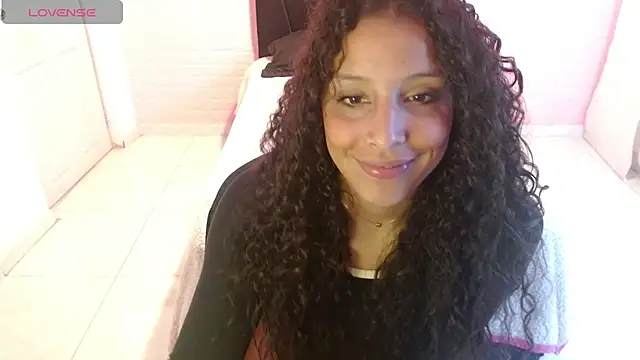 Snapshot of DULCE1609 chatting on 07-13-26, 08:11 DULCE1609 online show from 07-13-26, 08:11