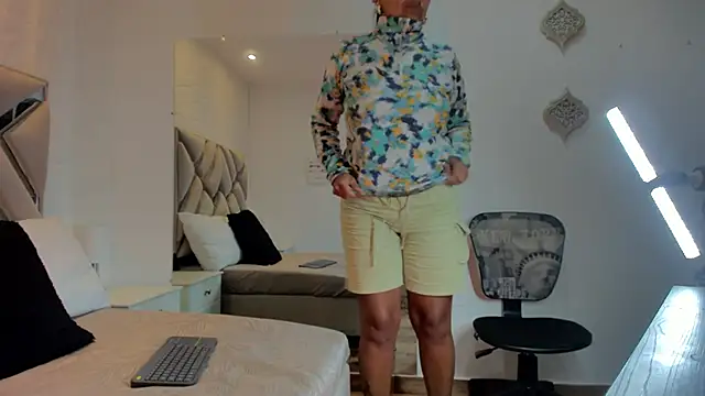 raquell moore online show from 03-17-25, 12:08