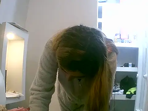 VittoriaTaylor online show from 02-14-26, 03:25