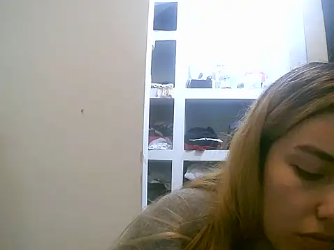 Snapshot of VittoriaTaylor chatting on 03-23-26, 05:00 VittoriaTaylor online show from 03-23-26, 05:00