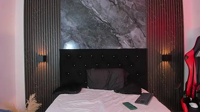 vanilla hot online show from 02-03-25, 01:30