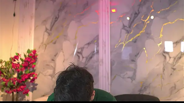 vanilla hot online show from 11-21-25, 08:07